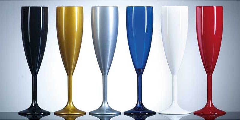 plastic-champagne-flutes