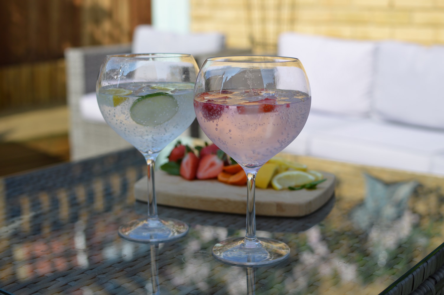 Plastic Gin Glasses - Polycarbonate Pack of 4 - Image 4